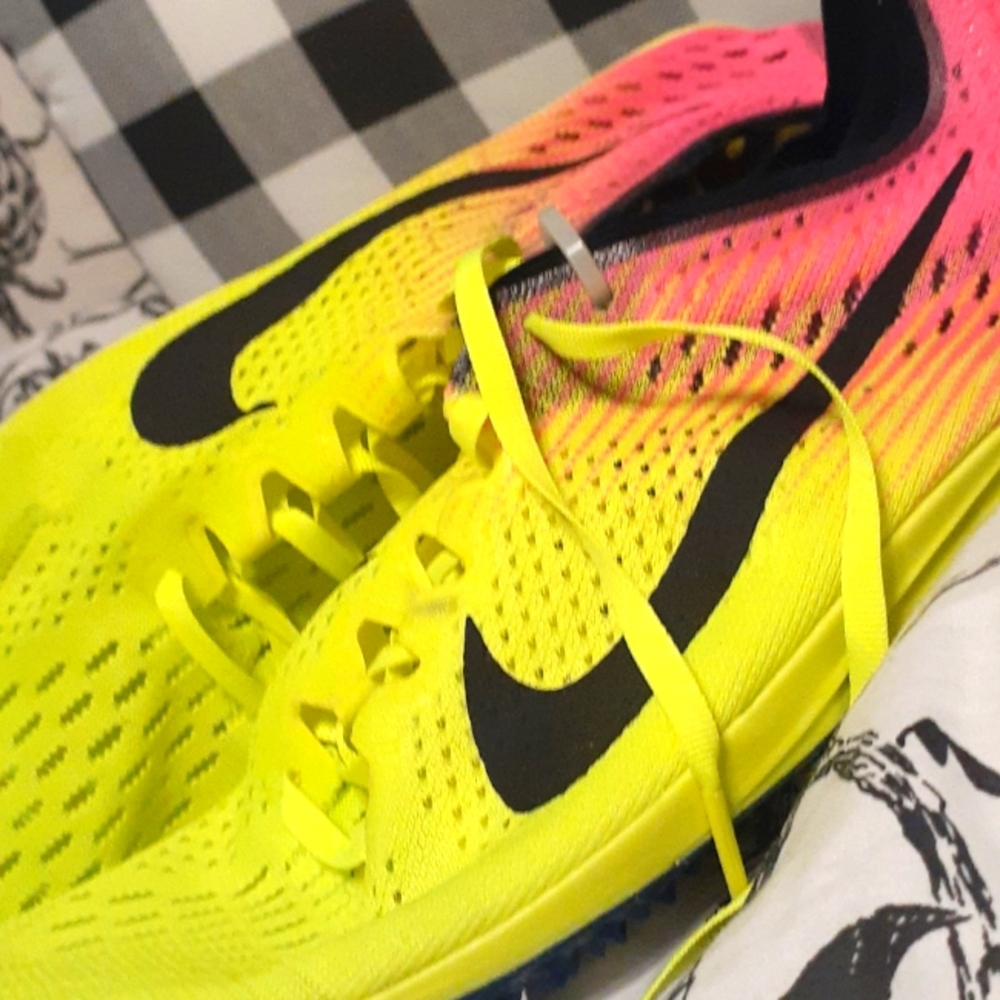 Sport shoe